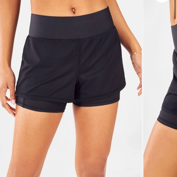 Fabletics Olesia Shine Short - Picture 5 of 5